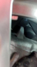 Z4 rear caliper space.jpg