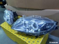 headlights.jpg headlights.jpg