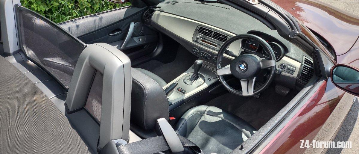 Z4_interior.jpg