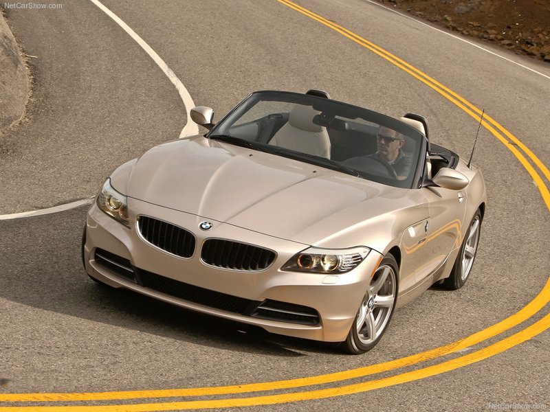 BMW-Z4-Gold.jpg