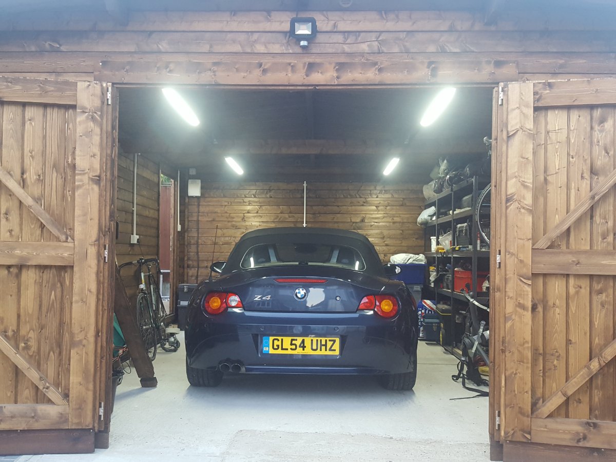 BMW Garage.jpg