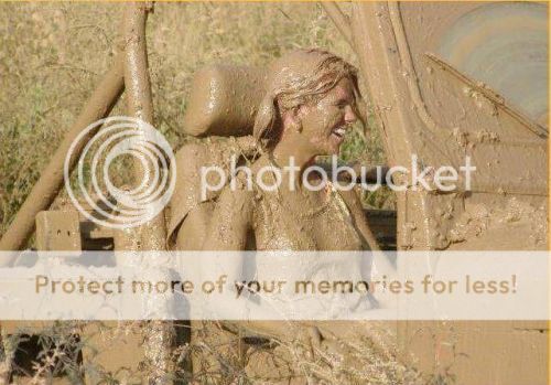 jeep_girl_covered_in_mud_zpsodq0u8nz.jpg