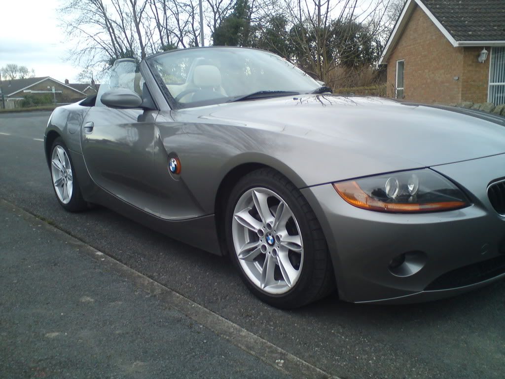picsofcar011.jpg