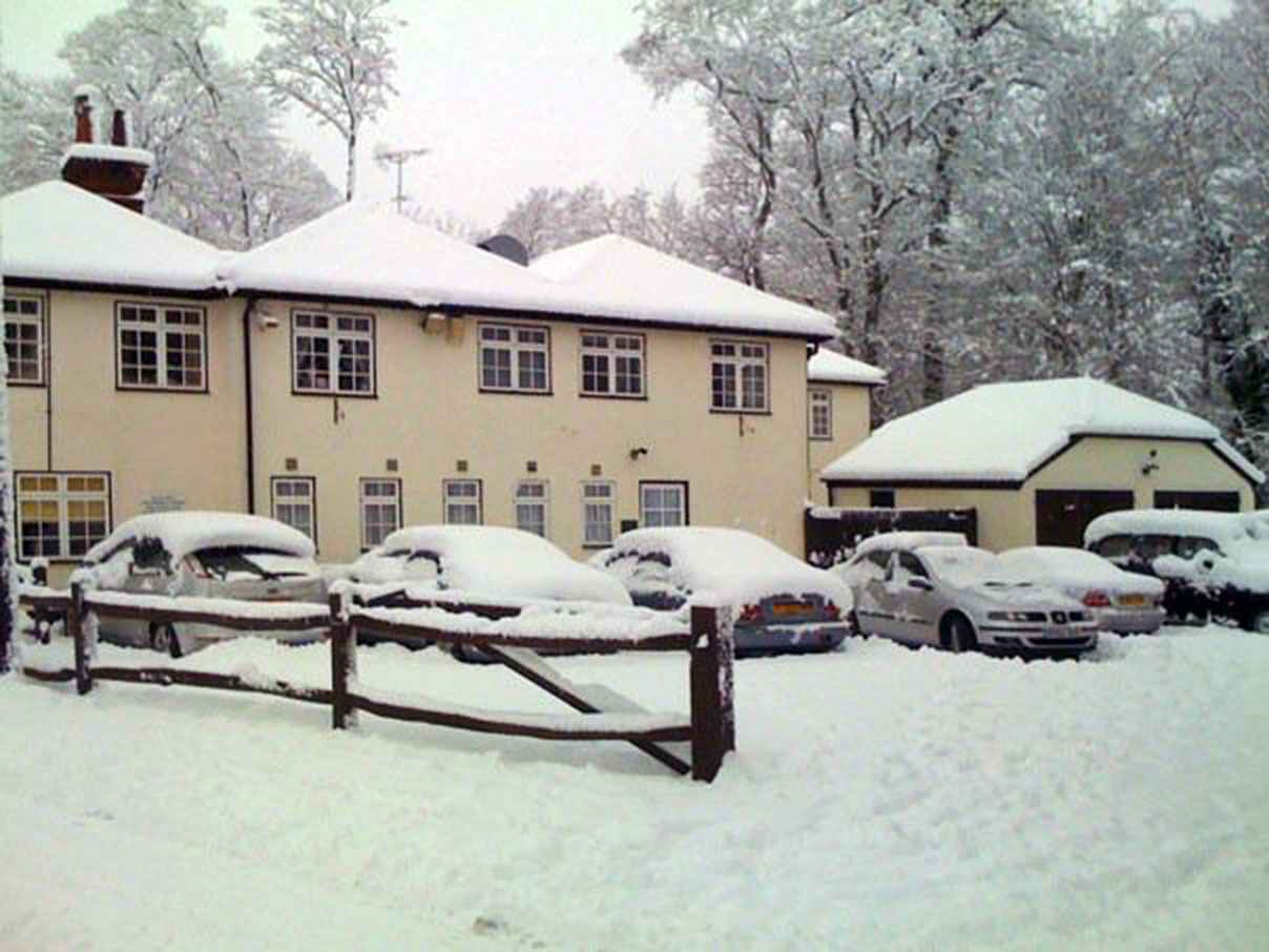4-Carpark.jpg