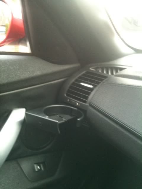 Z4McupholderPassenger.jpg