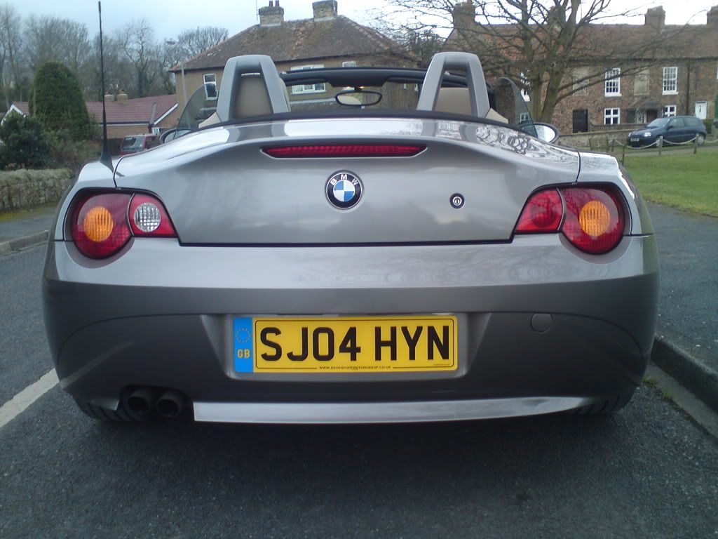 picsofcar008.jpg