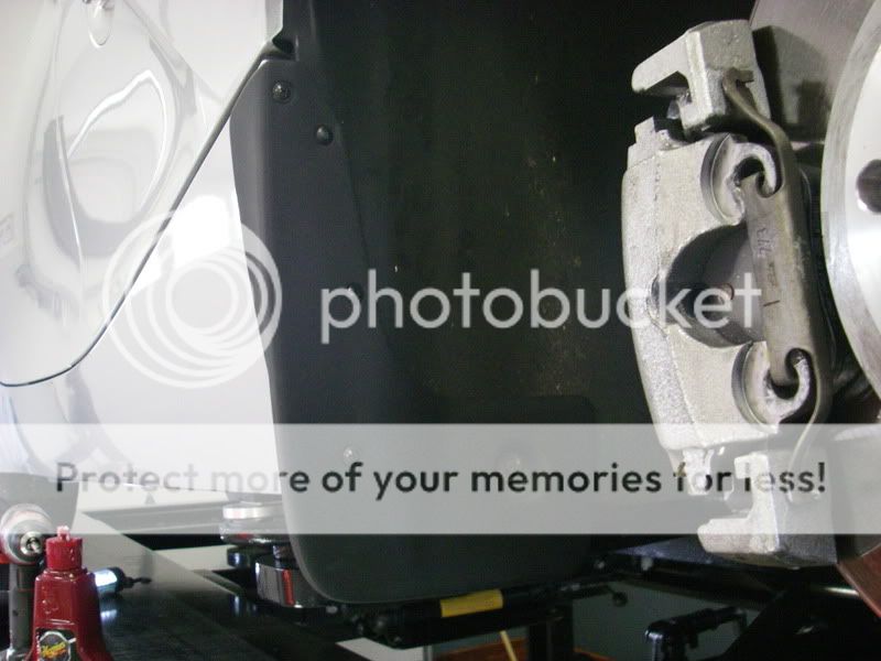 WheelSpacerMudFlapInstall009.jpg