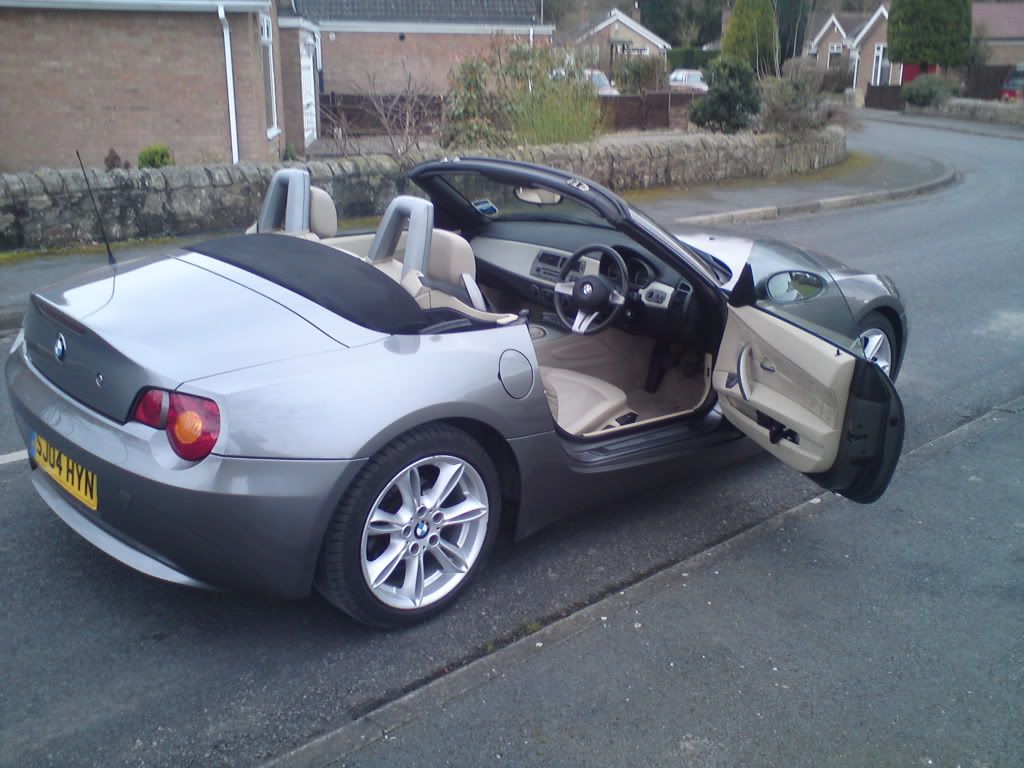 picsofcar007.jpg