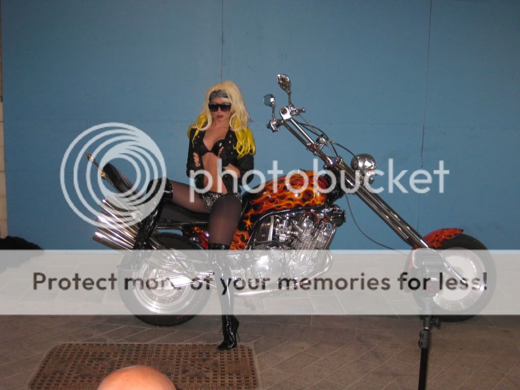 LadyGagaPhotoshoot010.jpg