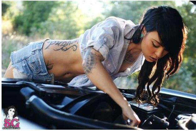girl%20mechanic_zpsjcpjfjoy.jpg
