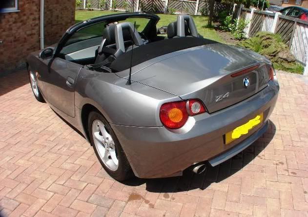 BMWz4.jpg