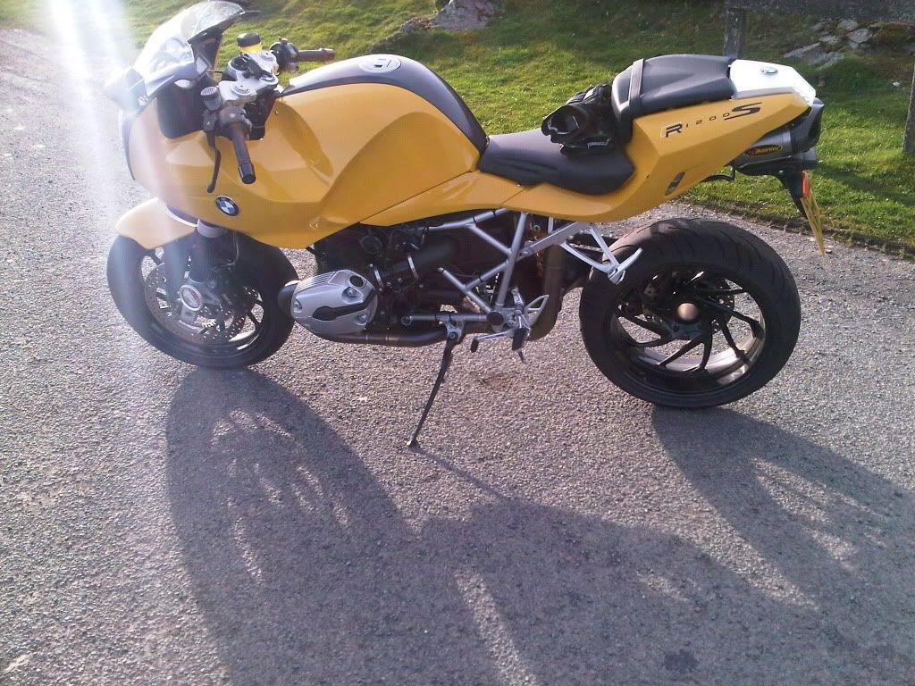 BMWR1200S038.jpg