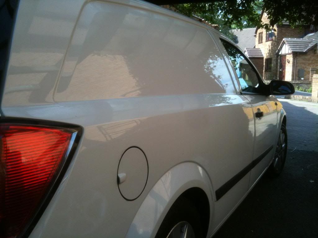 vanwaxed015_zps85add37f.jpg
